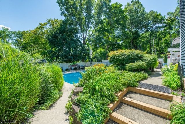 94 3rd Ave, Little Falls Twp., NJ 07424