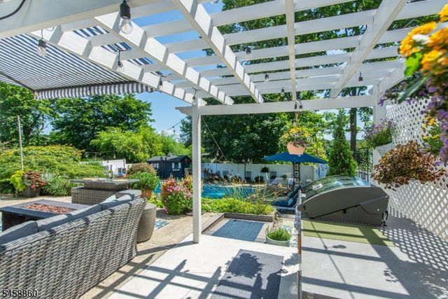94 3rd Ave, Little Falls Twp., NJ 07424