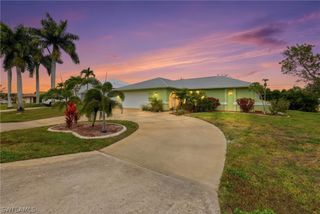 219 SE 16th TER, Cape Coral, FL 33990