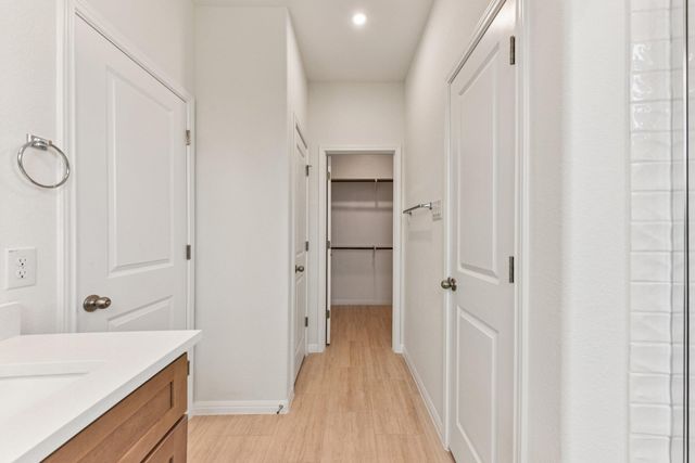 319 Dogvane CIR, Kyle, TX 78640