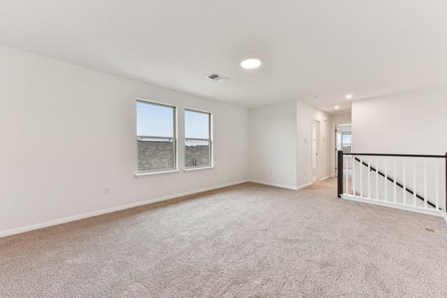 319 Dogvane CIR, Kyle, TX 78640