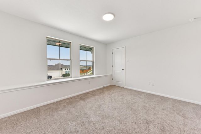 319 Dogvane CIR, Kyle, TX 78640