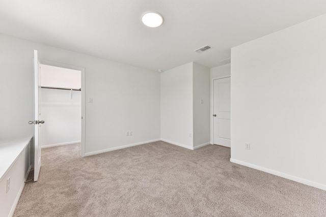 319 Dogvane CIR, Kyle, TX 78640