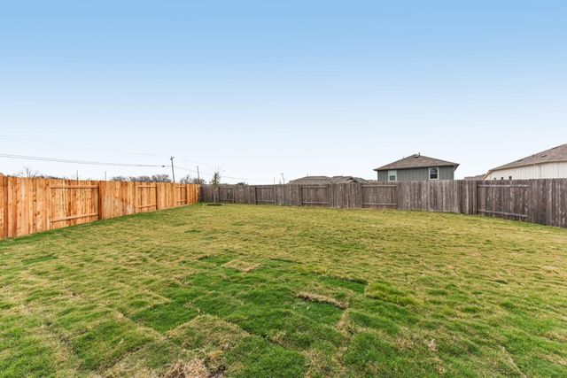 319 Dogvane CIR, Kyle, TX 78640