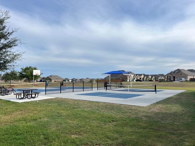 319 Dogvane CIR, Kyle, TX 78640