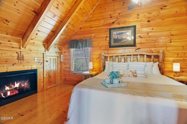 4503 Rocky Bluff Way, Pigeon Forge, TN 37863