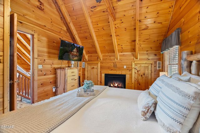 4503 Rocky Bluff Way, Pigeon Forge, TN 37863