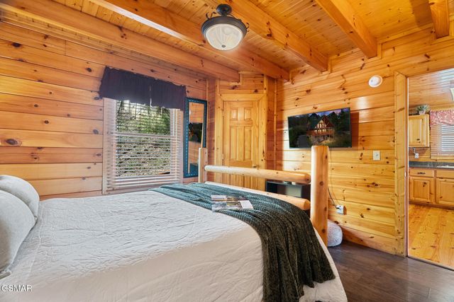 4503 Rocky Bluff Way, Pigeon Forge, TN 37863