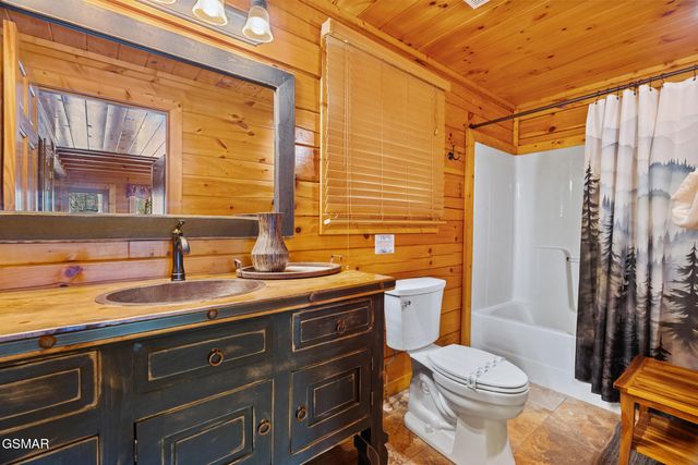 4503 Rocky Bluff Way, Pigeon Forge, TN 37863