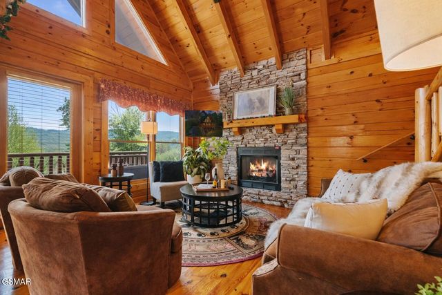 4503 Rocky Bluff Way, Pigeon Forge, TN 37863