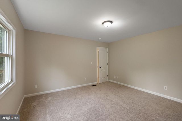 33 BOND AVE, Reisterstown, MD 21136