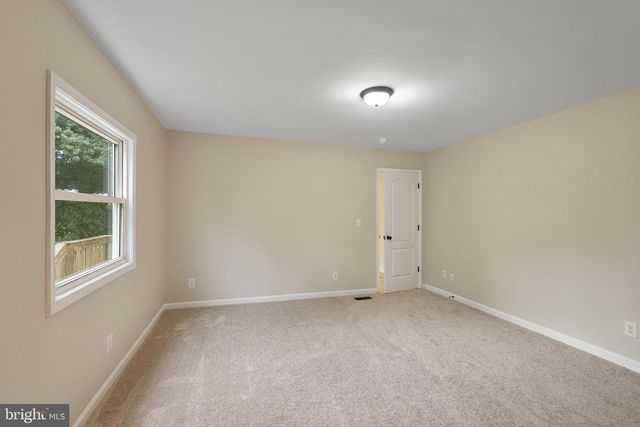 33 BOND AVE, Reisterstown, MD 21136