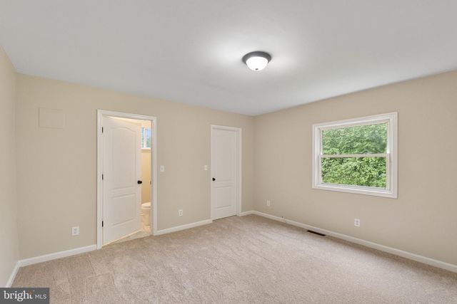 33 BOND AVE, Reisterstown, MD 21136