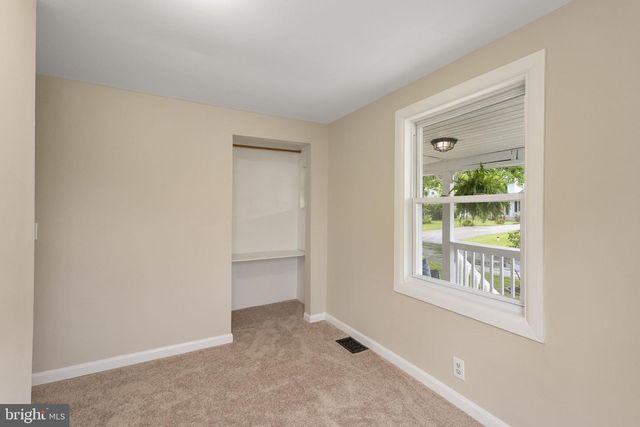 33 BOND AVE, Reisterstown, MD 21136
