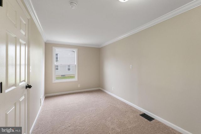 33 BOND AVE, Reisterstown, MD 21136