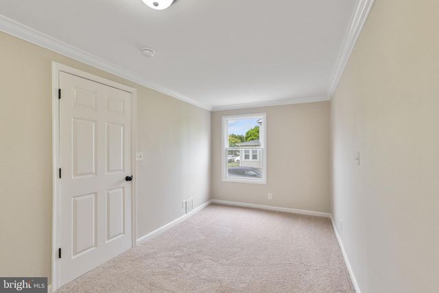 33 BOND AVE, Reisterstown, MD 21136