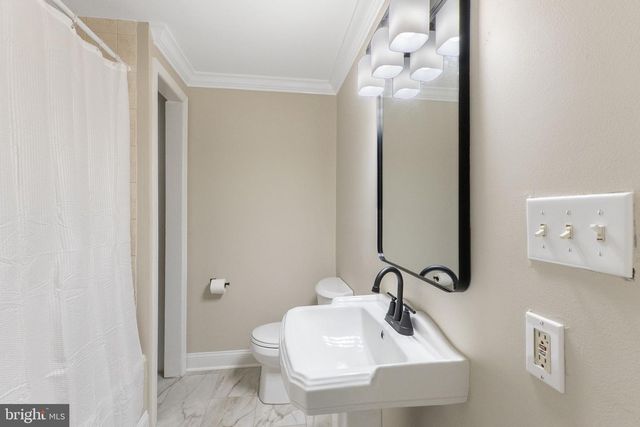 33 BOND AVE, Reisterstown, MD 21136