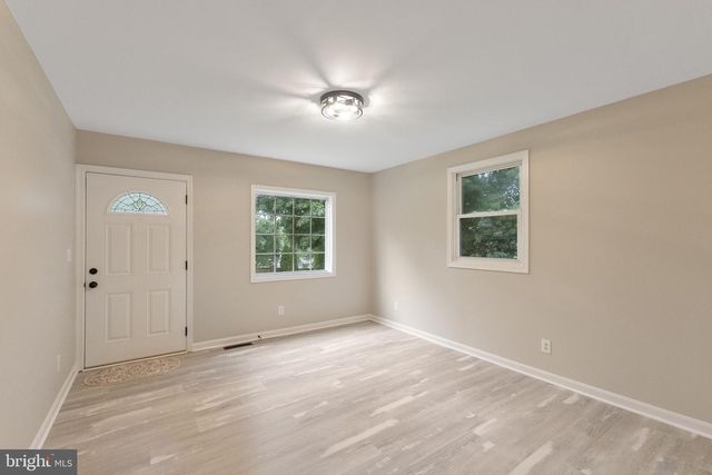 33 BOND AVE, Reisterstown, MD 21136
