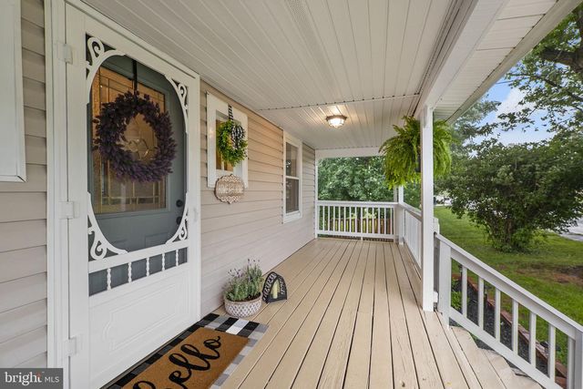33 BOND AVE, Reisterstown, MD 21136