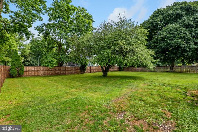 33 BOND AVE, Reisterstown, MD 21136
