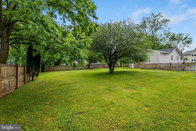 33 BOND AVE, Reisterstown, MD 21136