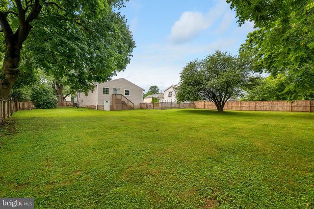 33 BOND AVE, Reisterstown, MD 21136