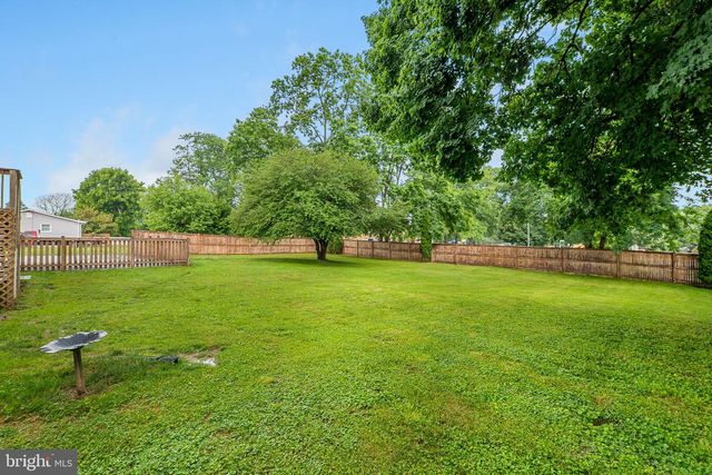 33 BOND AVE, Reisterstown, MD 21136