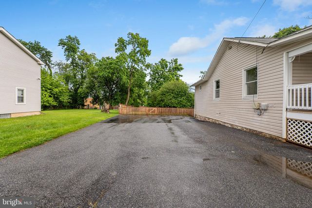 33 BOND AVE, Reisterstown, MD 21136