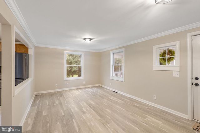33 BOND AVE, Reisterstown, MD 21136