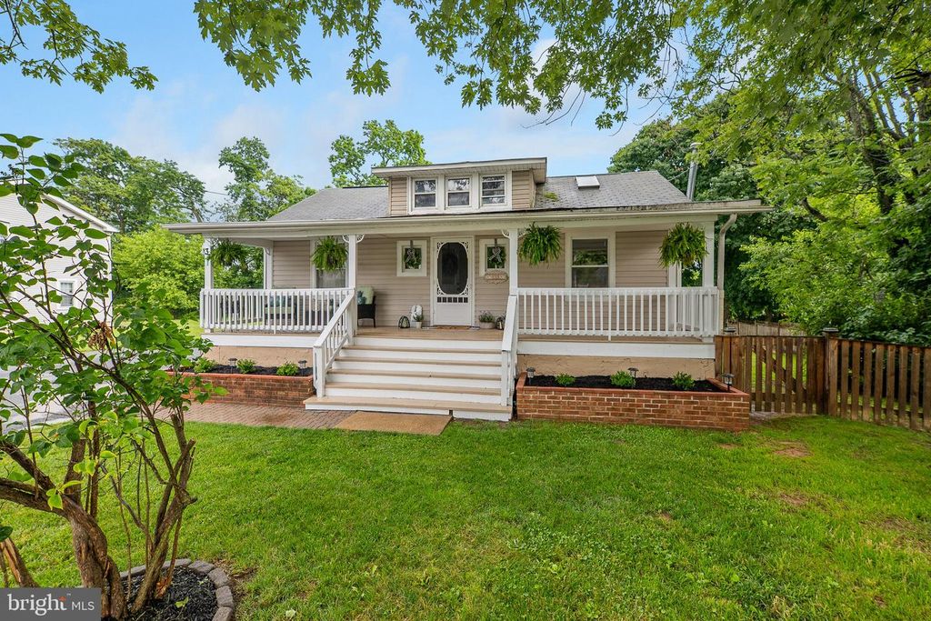 33 BOND AVE, Reisterstown, MD 21136