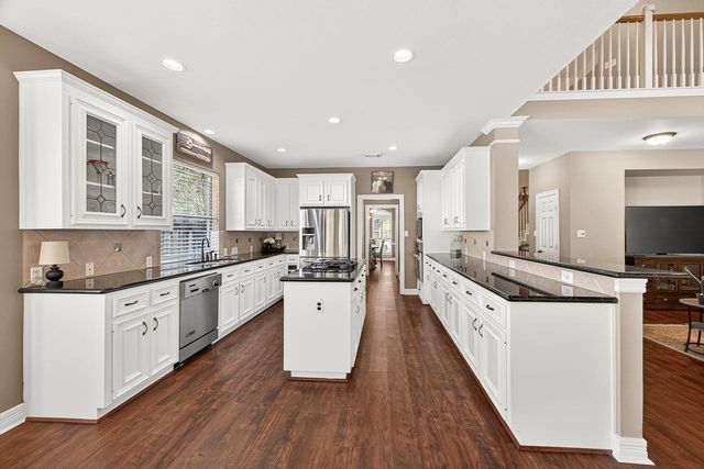 12711 Wildwood Bend Lane, Cypress, TX 77433