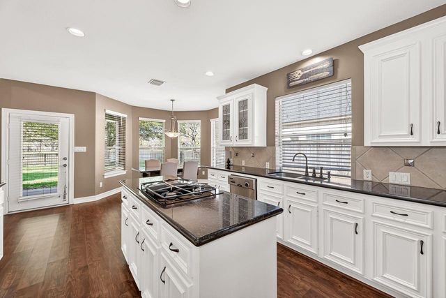 12711 Wildwood Bend Lane, Cypress, TX 77433