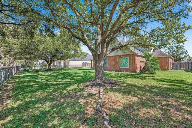 12711 Wildwood Bend Lane, Cypress, TX 77433