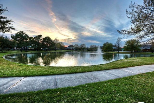 12711 Wildwood Bend Lane, Cypress, TX 77433