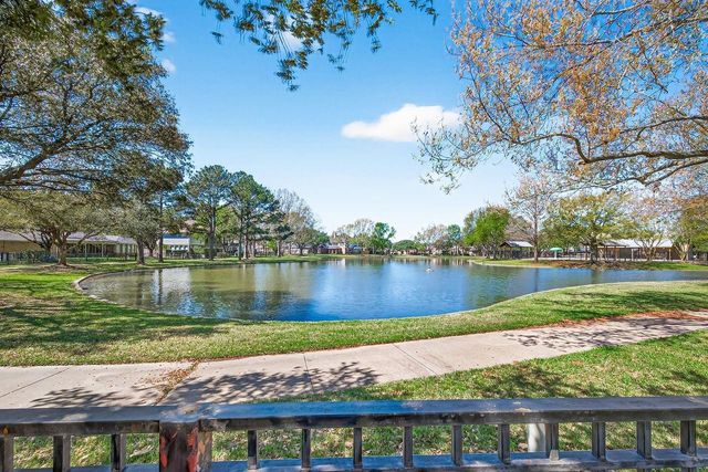 12711 Wildwood Bend Lane, Cypress, TX 77433