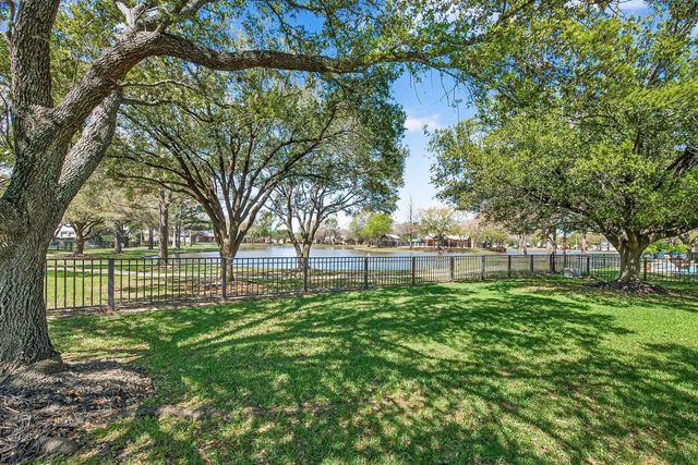 12711 Wildwood Bend Lane, Cypress, TX 77433