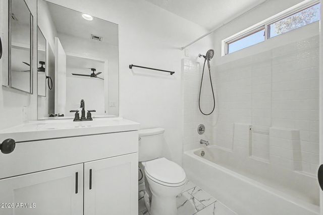 10715 W GLENROSA Avenue, Phoenix, AZ 85037