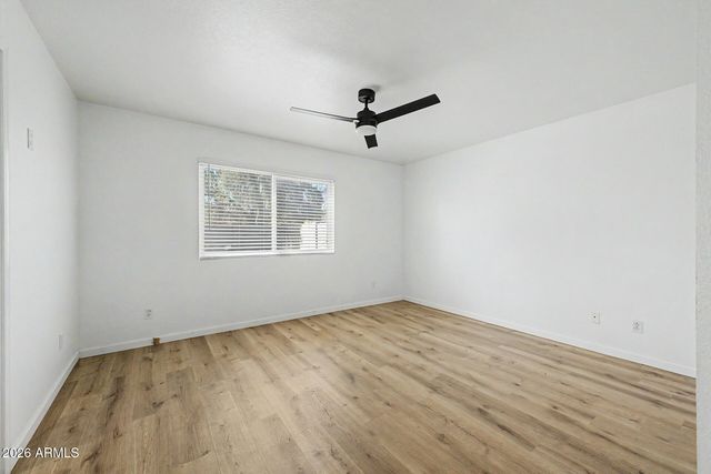 10715 W GLENROSA Avenue, Phoenix, AZ 85037