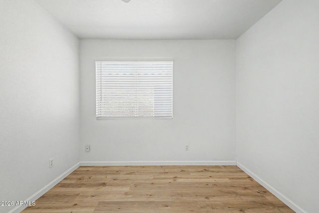 10715 W GLENROSA Avenue, Phoenix, AZ 85037