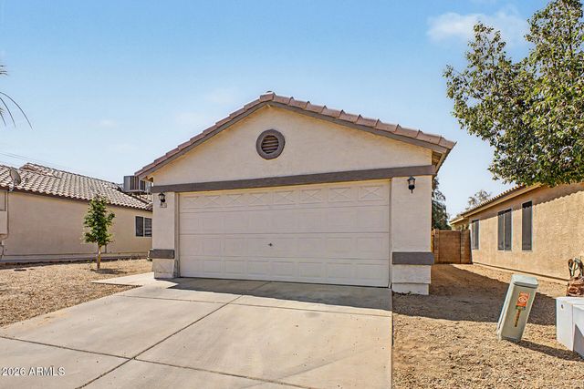 10715 W GLENROSA Avenue, Phoenix, AZ 85037