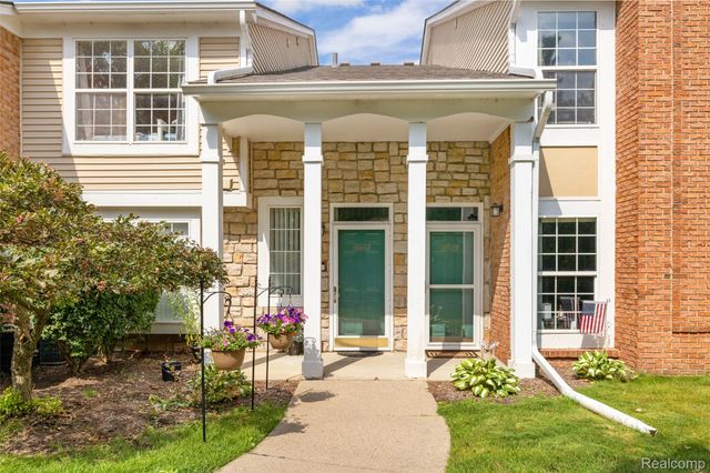 56472 Chesapeake Trail 71, Shelby Charter Township, MI 48316