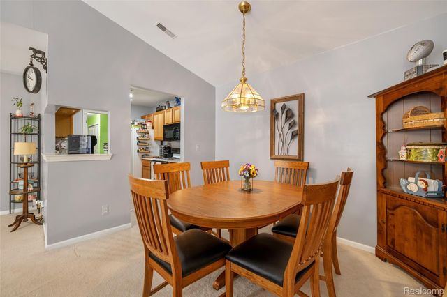 56472 Chesapeake Trail 71, Shelby Charter Township, MI 48316