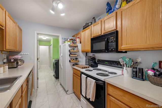 56472 Chesapeake Trail 71, Shelby Charter Township, MI 48316