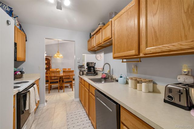 56472 Chesapeake Trail 71, Shelby Charter Township, MI 48316