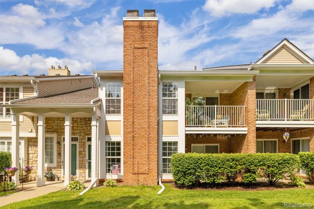 56472 Chesapeake Trail 71, Shelby Charter Township, MI 48316
