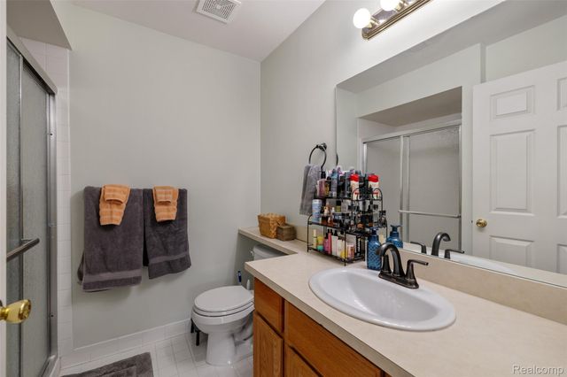 56472 Chesapeake Trail 71, Shelby Charter Township, MI 48316
