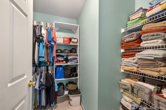 56472 Chesapeake Trail 71, Shelby Charter Township, MI 48316