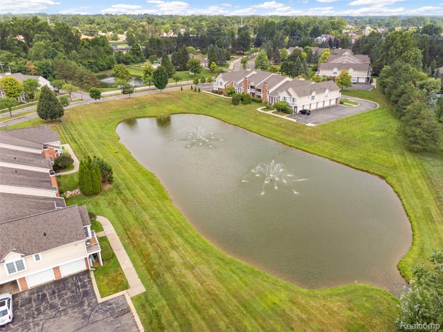 56472 Chesapeake Trail 71, Shelby Charter Township, MI 48316