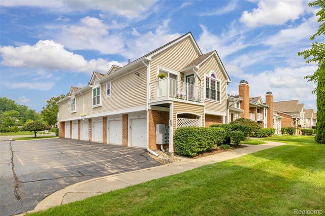 56472 Chesapeake Trail 71, Shelby Charter Township, MI 48316