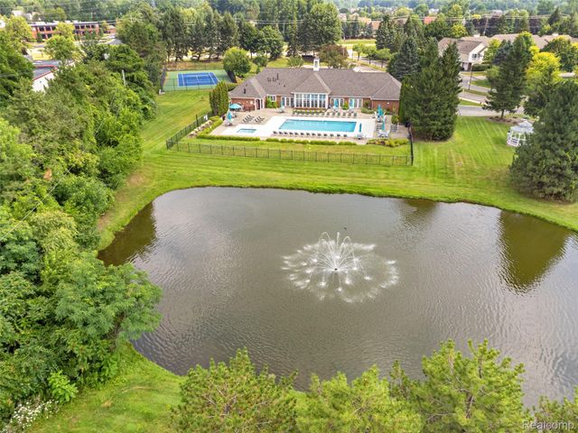 56472 Chesapeake Trail 71, Shelby Charter Township, MI 48316